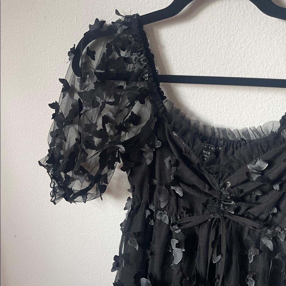 Butterfly mesh puff sleeves dress - Picture 2 of 4